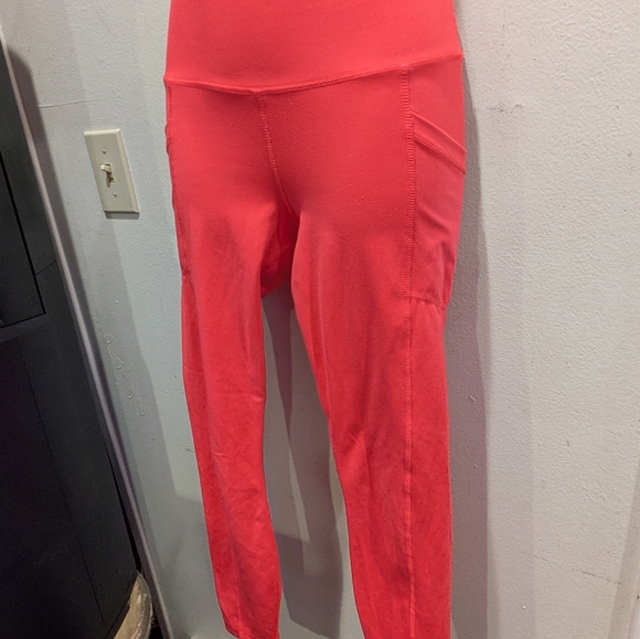 yogaliciuos Lux High-Waisted Coral Leggings Size Small - Picture 4 of 7